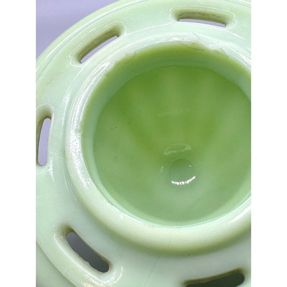 Vintage Jadeite‎ Glass Citrus Juicer Reamer Green Slotted Sunkist Style